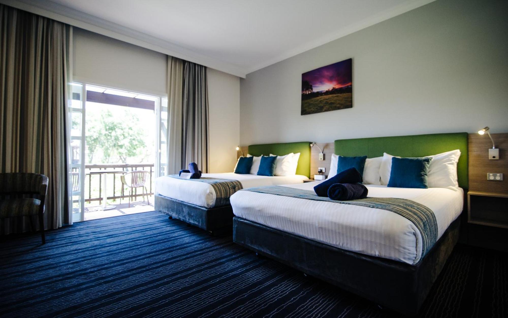Novotel Vines Resort Swan Valley The Vines Exterior photo